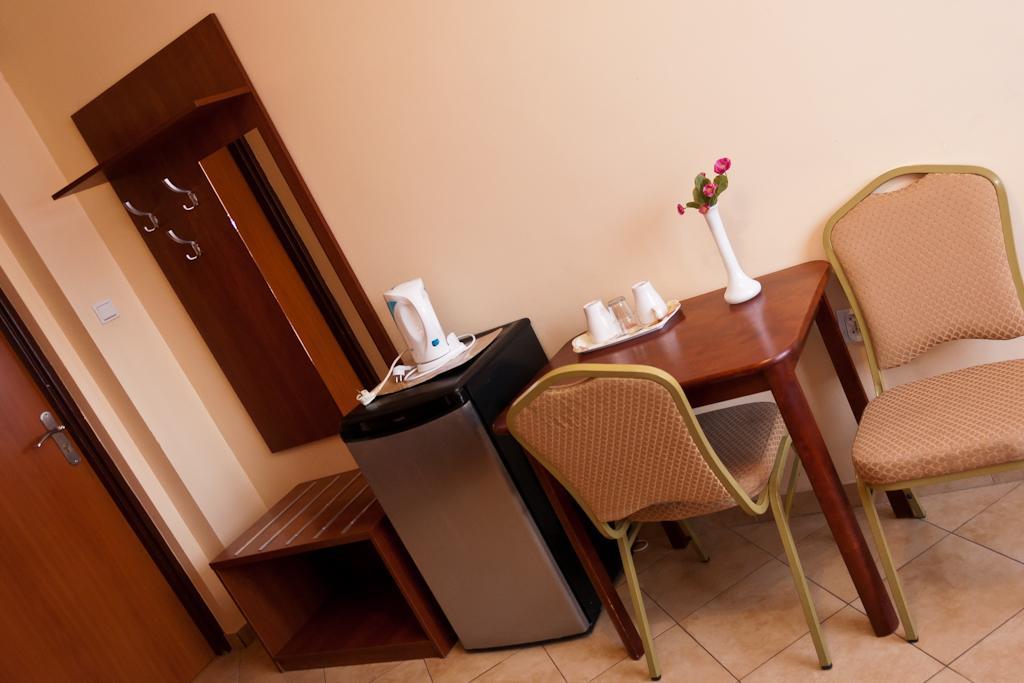 Hotel Elda 2 Bydgoszcz Ngoại thất bức ảnh