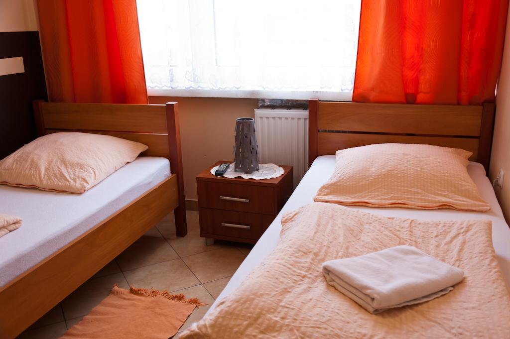 Hotel Elda 2 Bydgoszcz Ngoại thất bức ảnh